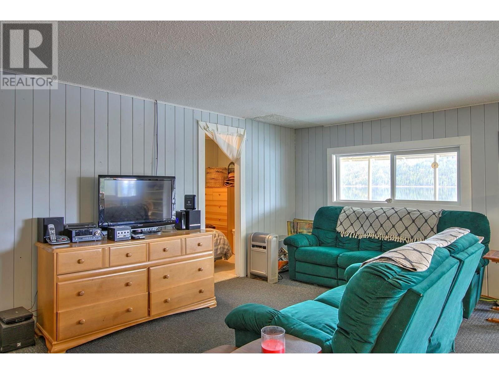 3602 Mabel Lake Road Unit# 5 Property Photo 19