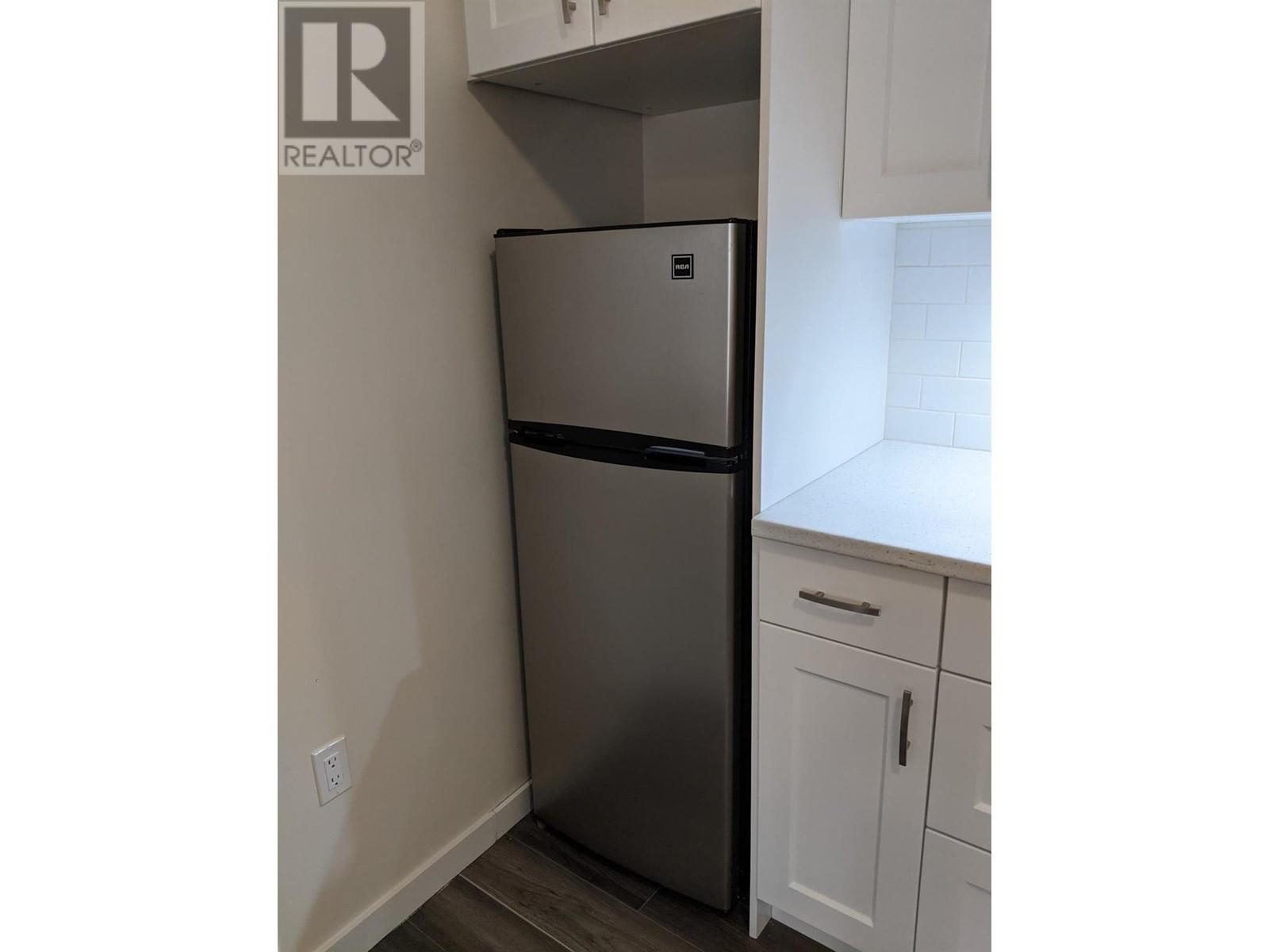 6203 Willow Avenue Property Photo 32