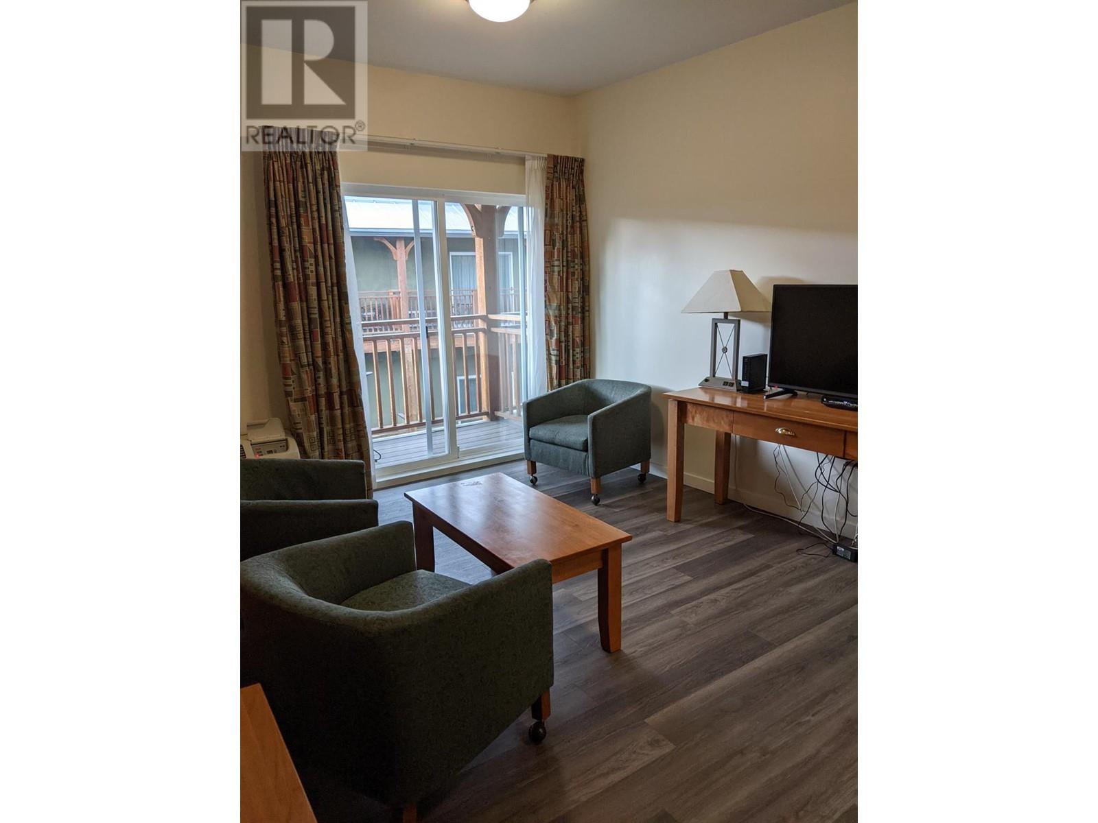 6203 Willow Avenue Property Photo 38