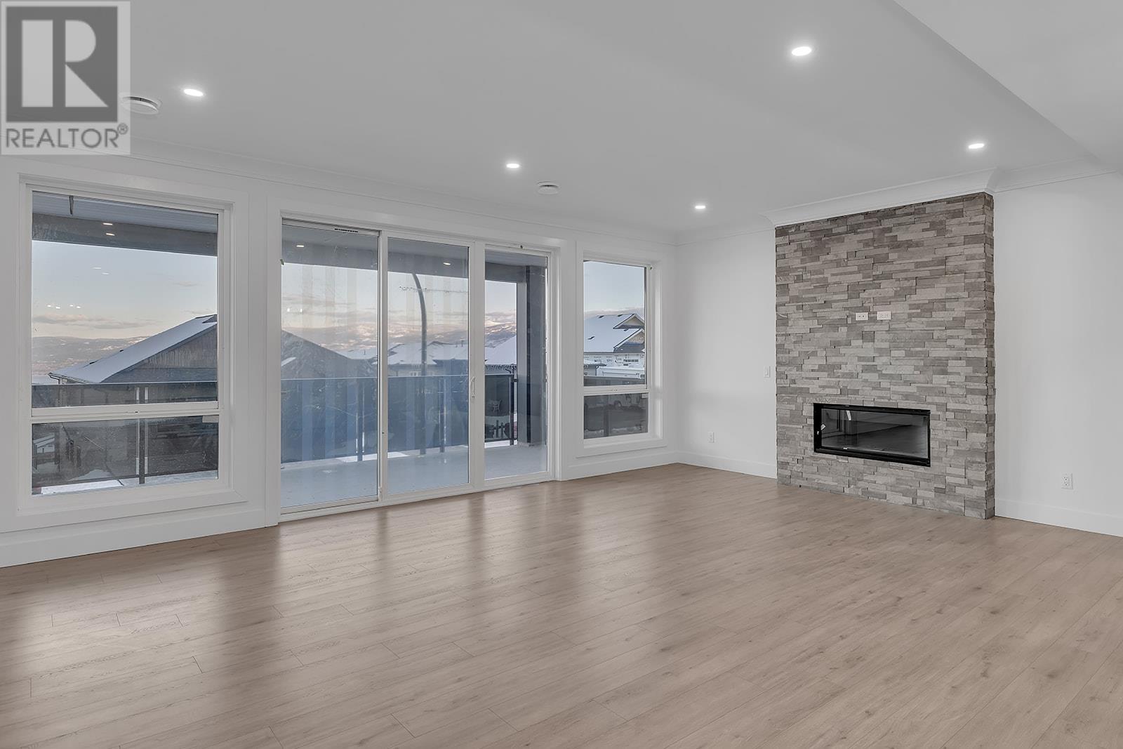 3576 Silver Way Property Photo 9