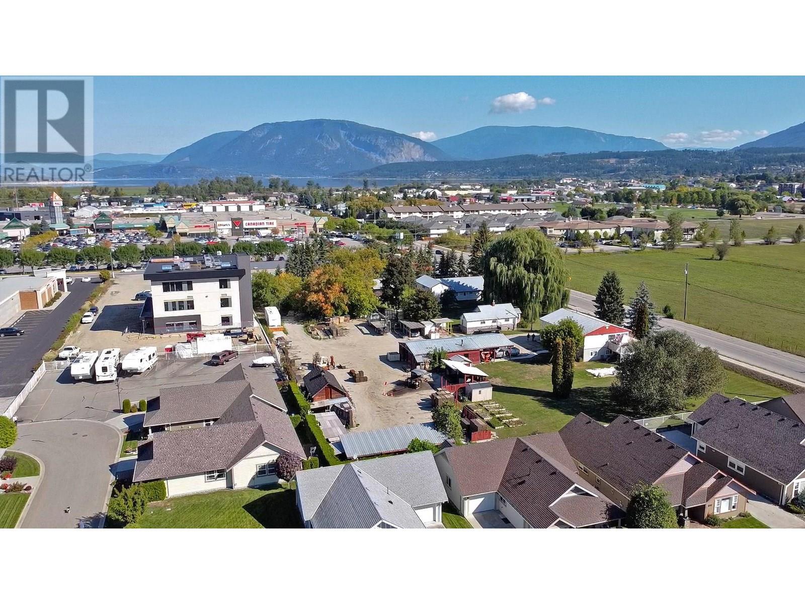 1091, 1131, 1171 10 Street Sw Property Photo 4