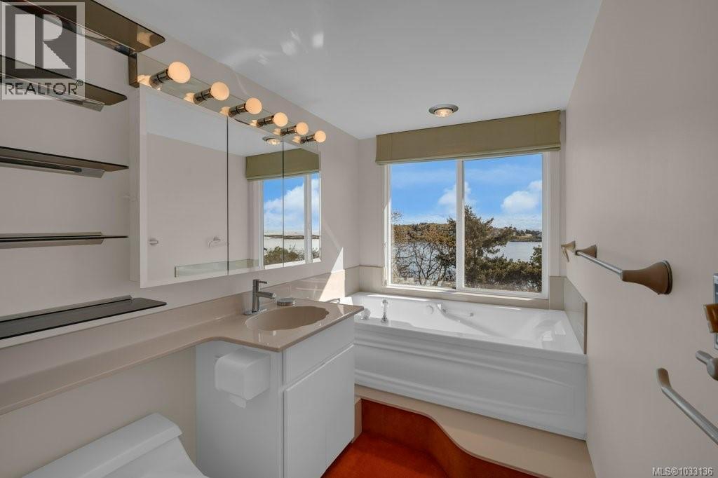 309 King George Terr Property Photo 25