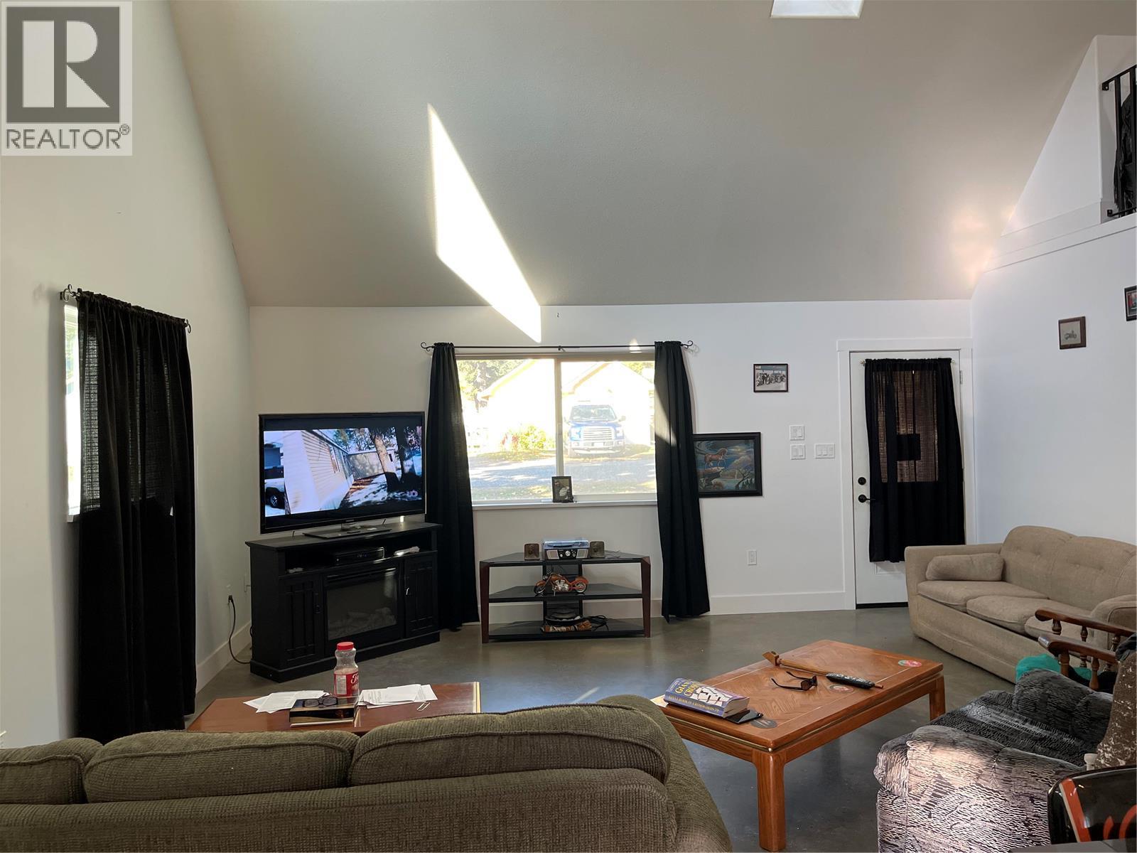 5763 Ponderosa Road Property Photo 4