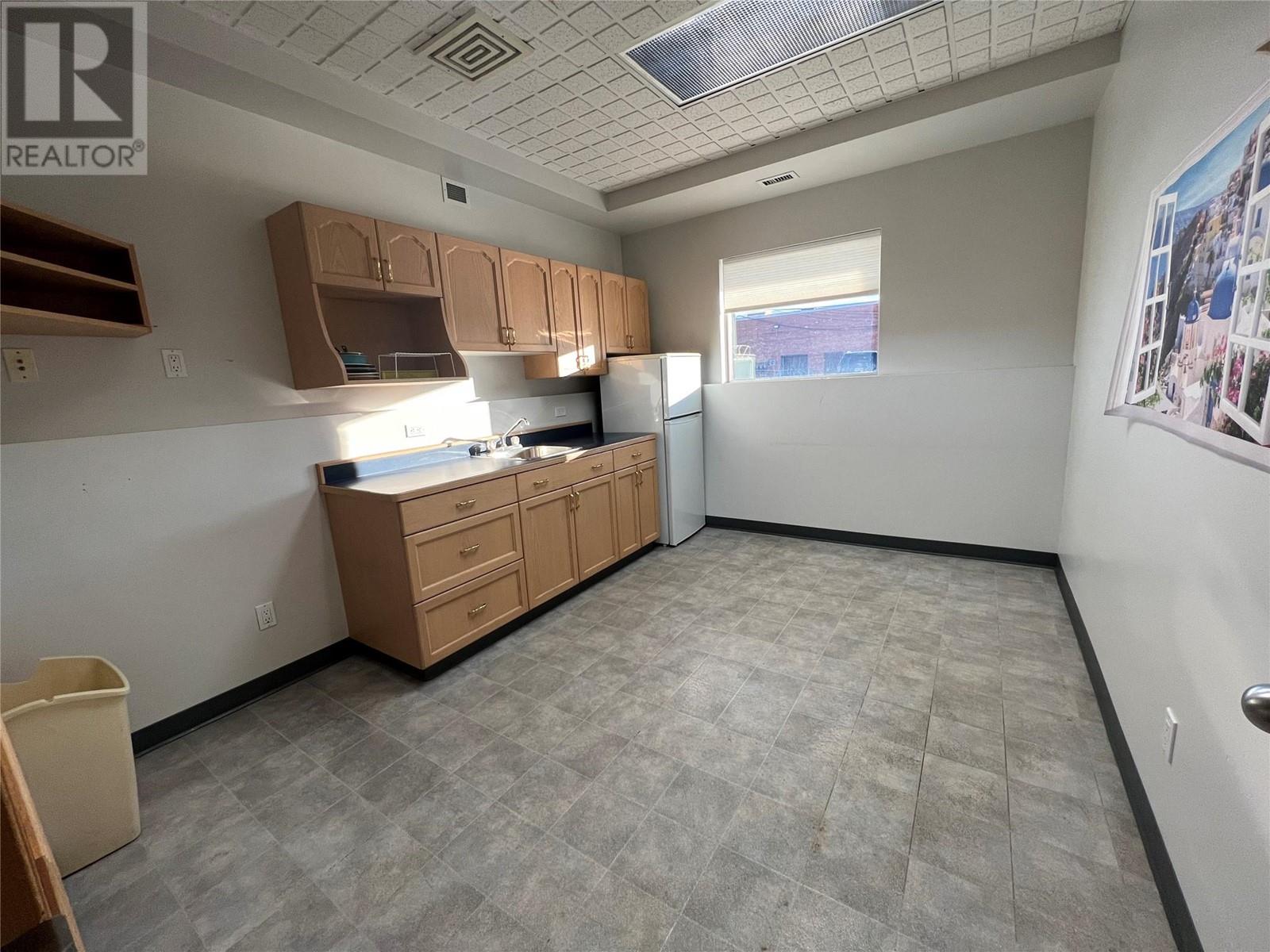 1020 104 Avenue Property Photo 22