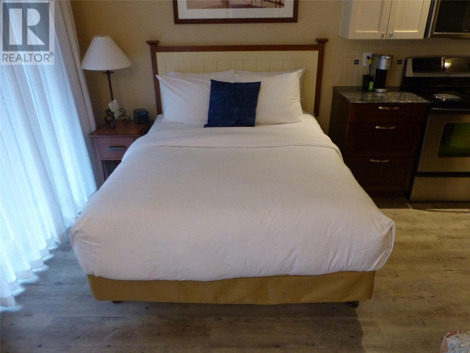 13011 Lakeshore Drive S Unit# 120 Property Photo 4