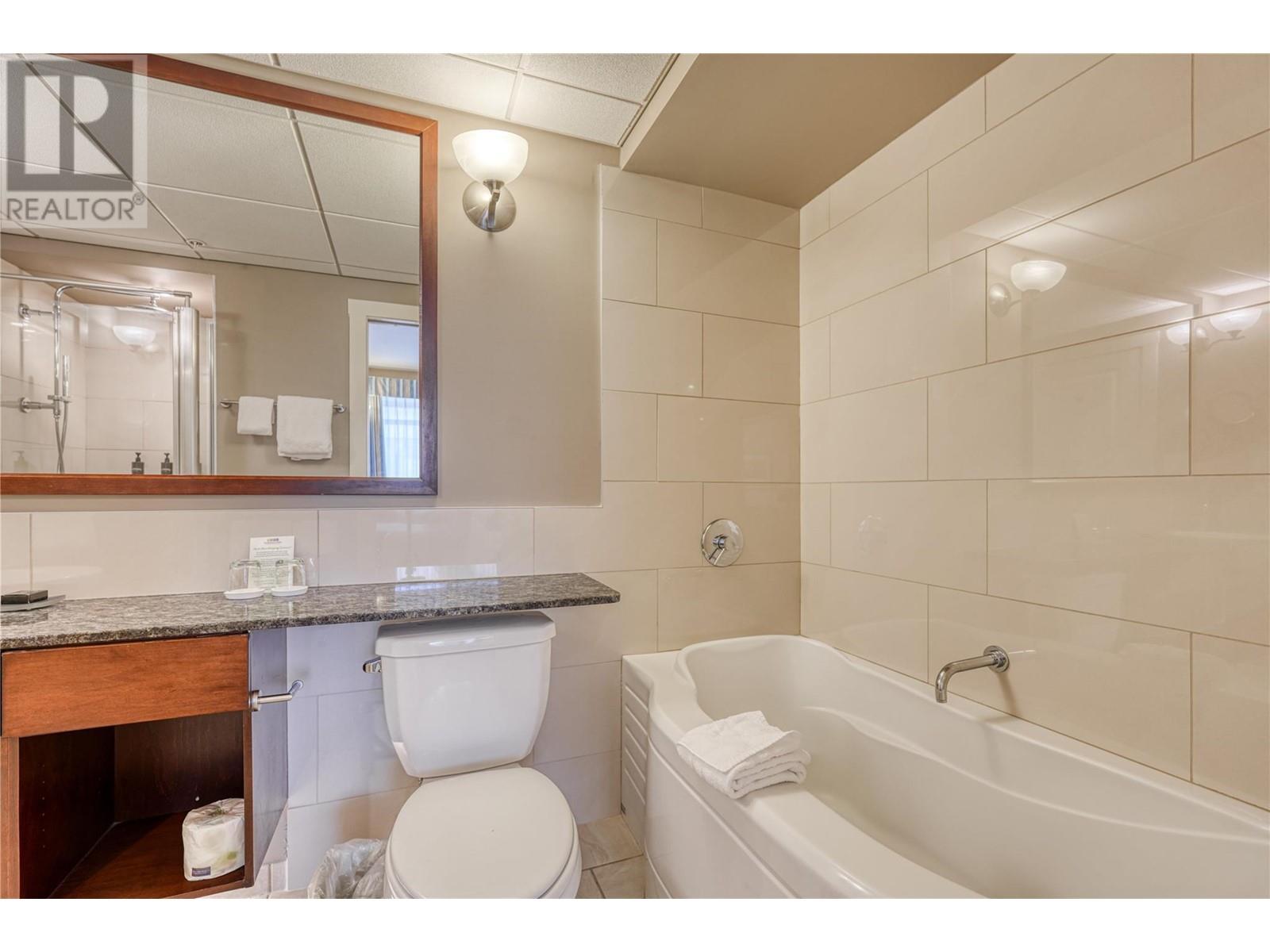 13011 Lakeshore Drive S Unit# 222 Property Photo 11