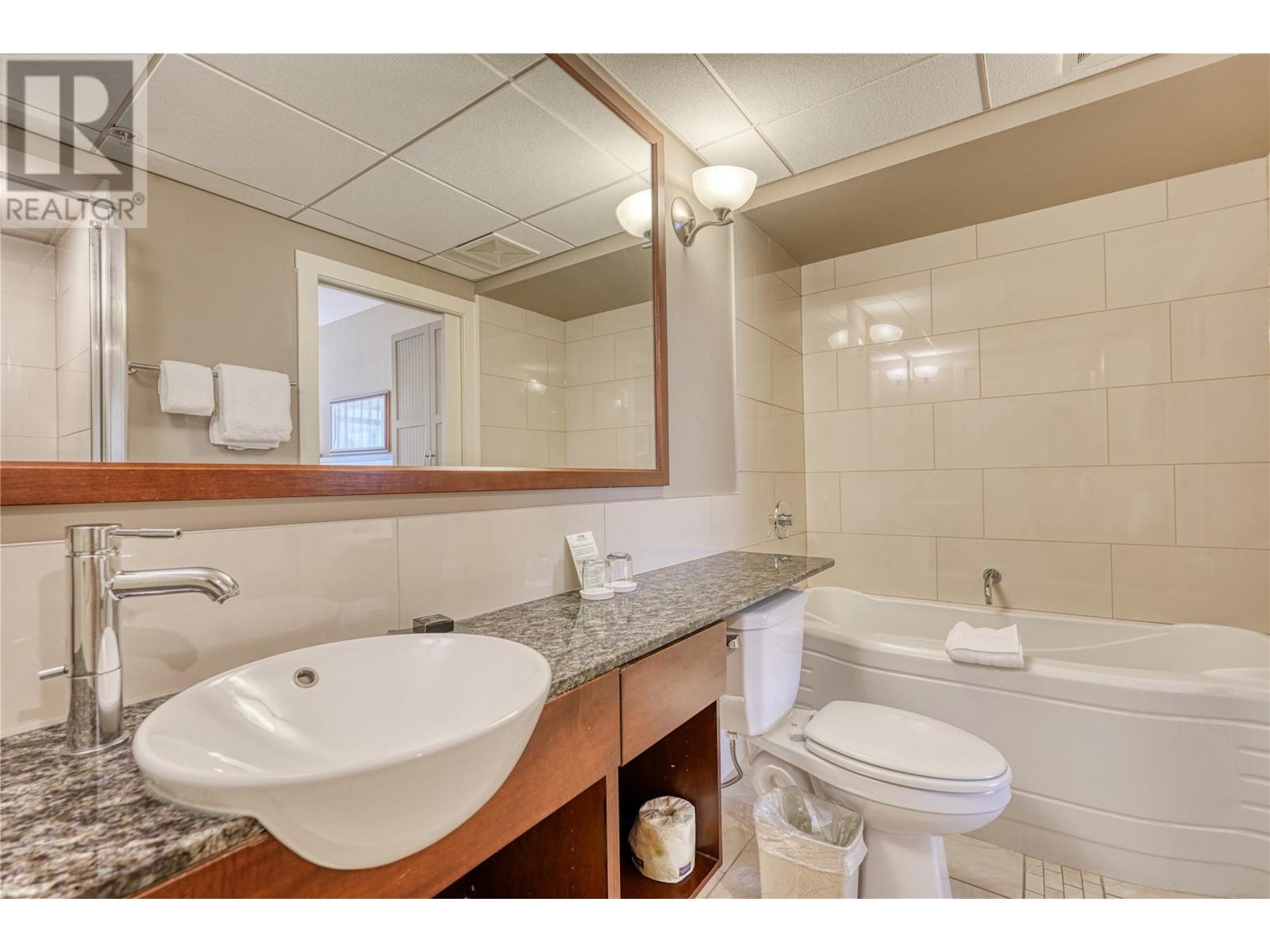 13011 Lakeshore Drive S Unit# 222 Property Photo 14