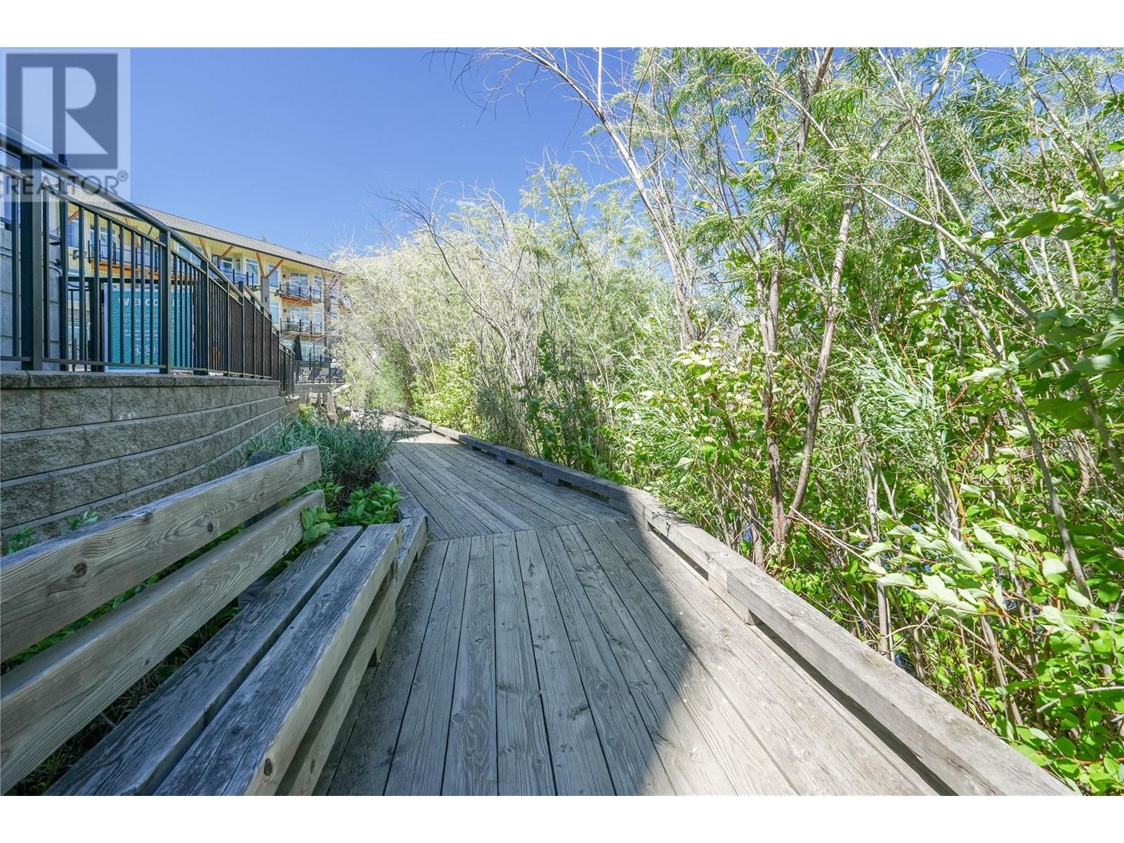 13011 Lakeshore Drive S Unit# 222 Property Photo 16