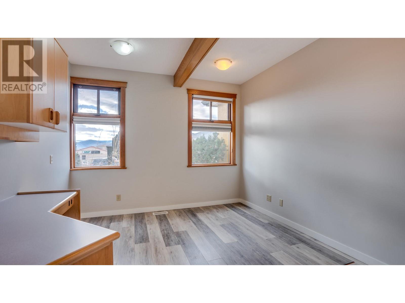 3105 27th Street Property Photo 4