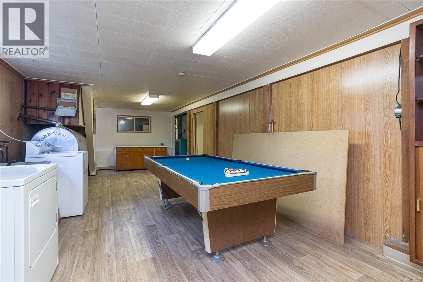 14 Kingham Pl Property Photo 16