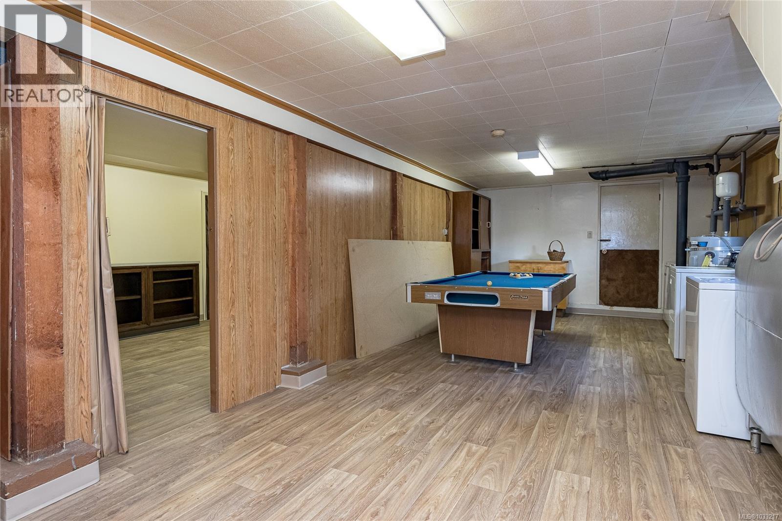 14 Kingham Pl Property Photo 17