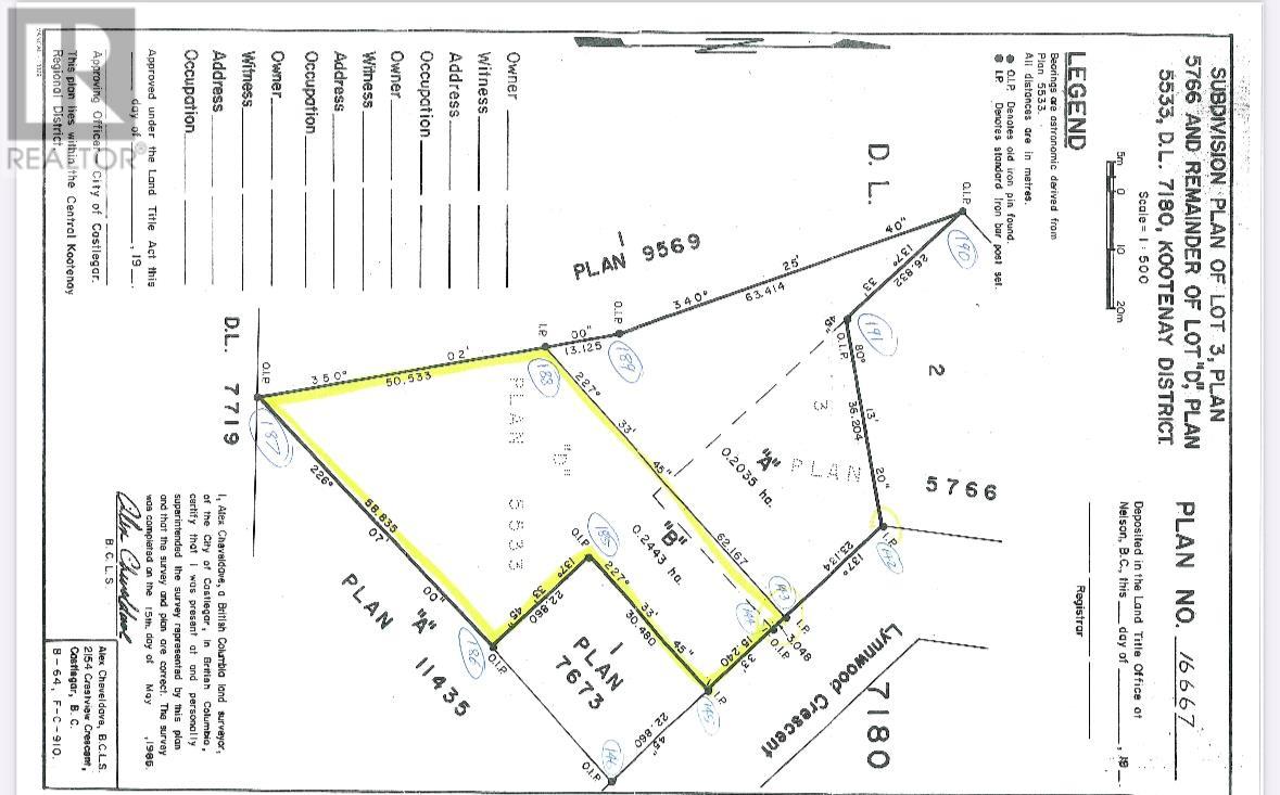 800 Lynnwood Crescent Property Photo 2