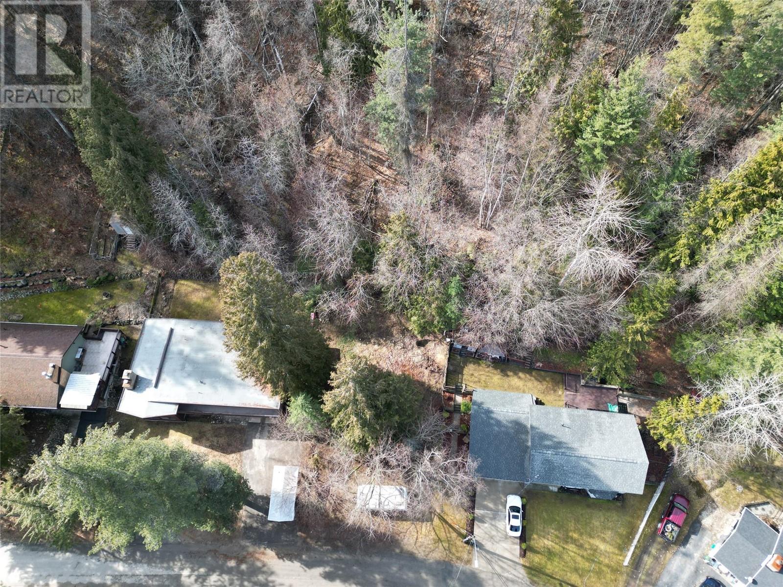 800 Lynnwood Crescent Property Photo 17