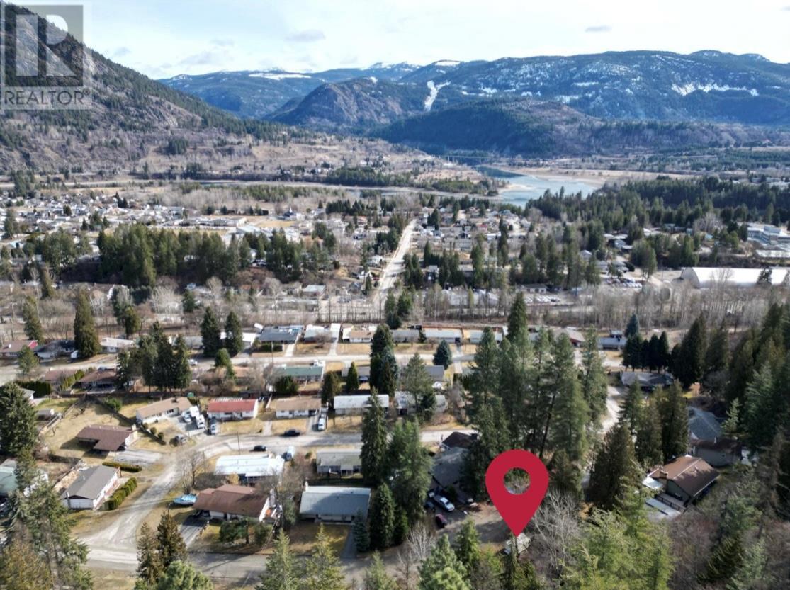 800 Lynnwood Crescent Property Photo 19