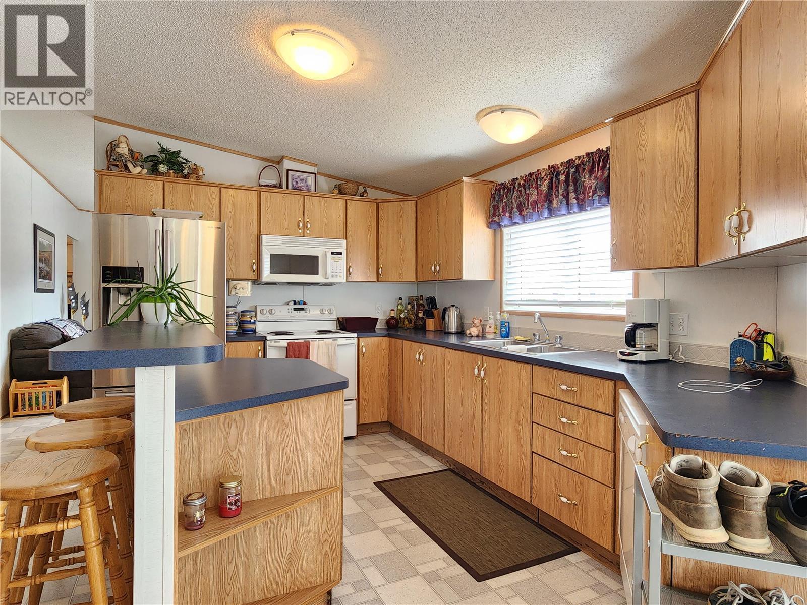 2035 Boucherie Road Unit# 117 Property Photo 4