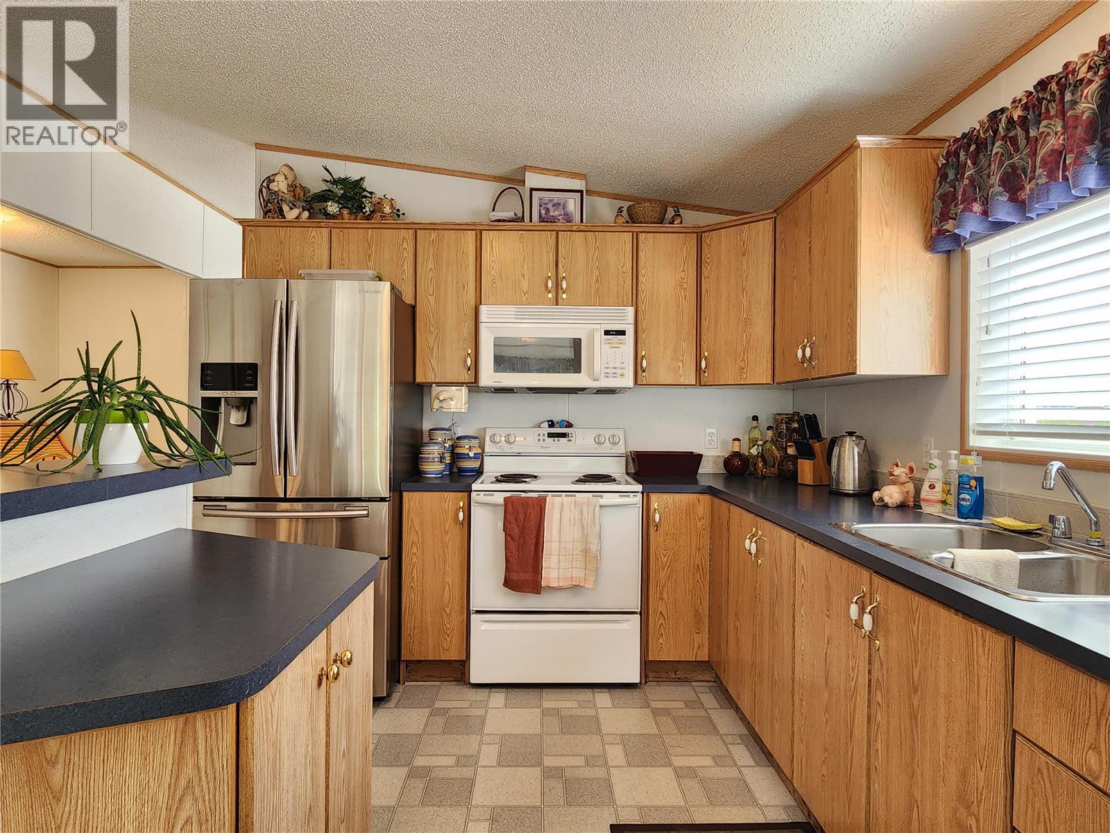 2035 Boucherie Road Unit# 117 Property Photo 5
