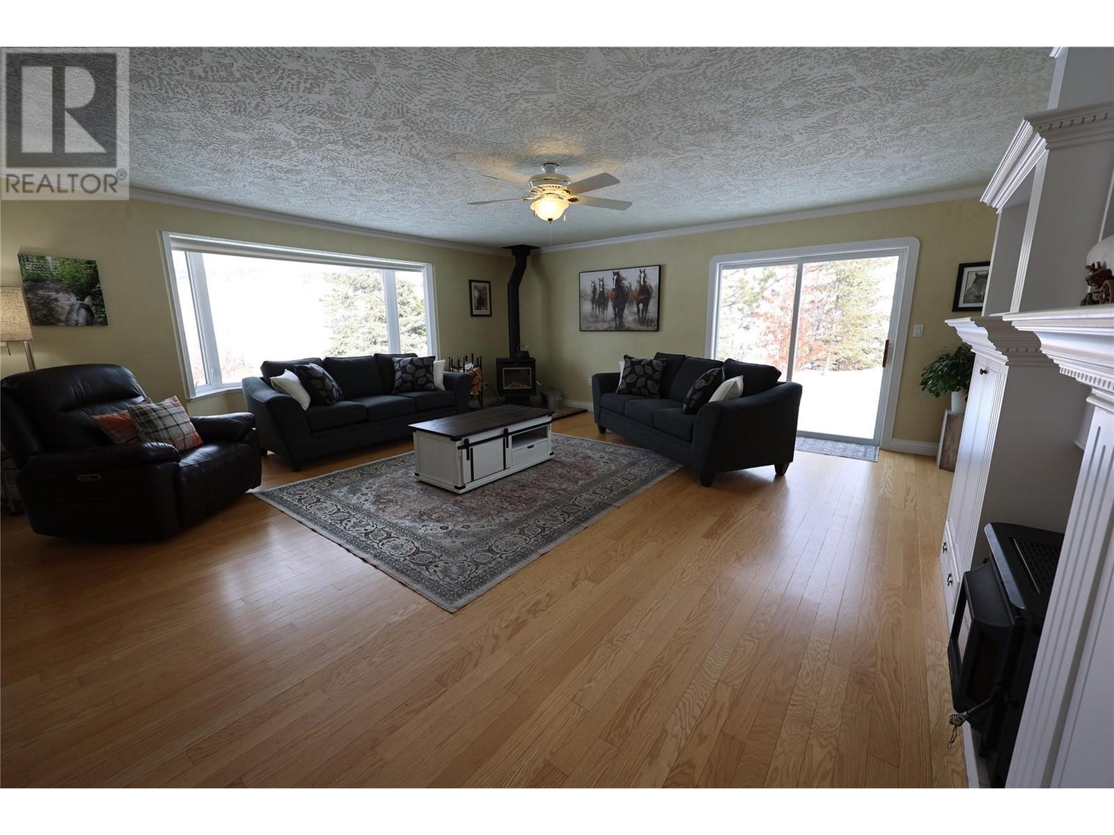 4580 Iron Mountain Road Property Photo 10