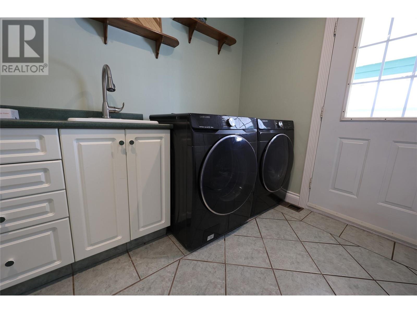 4580 Iron Mountain Road Property Photo 19