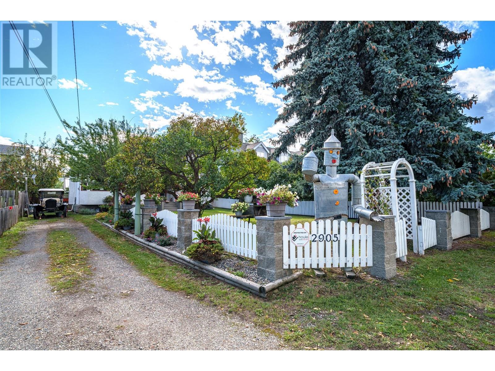 2905 Rosedale Avenue Property Photo 6