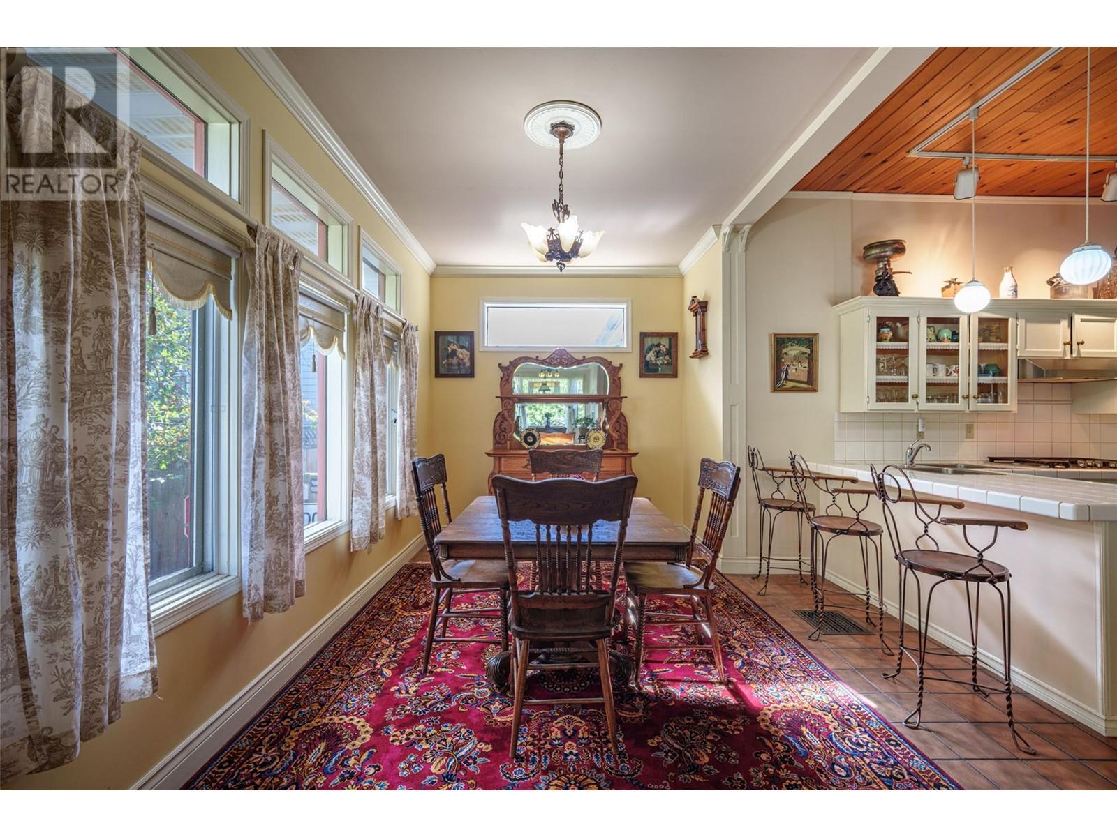 2905 Rosedale Avenue Property Photo 10