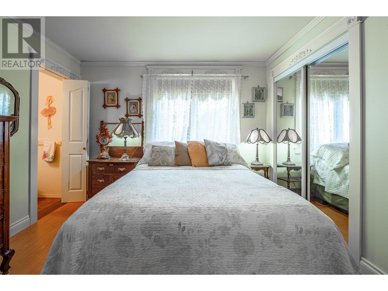 2905 Rosedale Avenue Property Photo 24