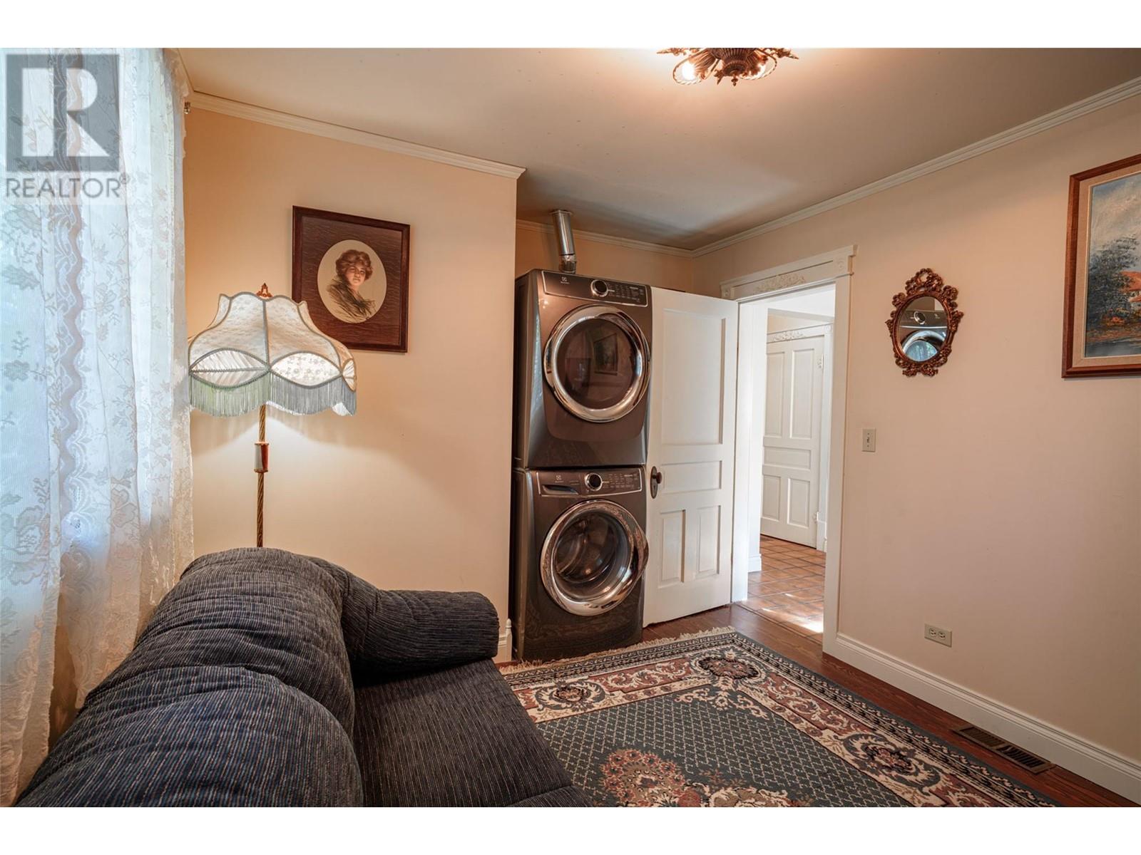 2905 Rosedale Avenue Property Photo 25