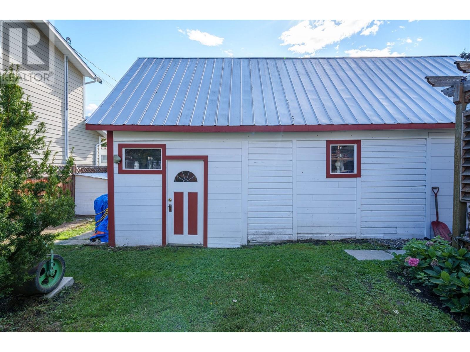 2905 Rosedale Avenue Property Photo 40