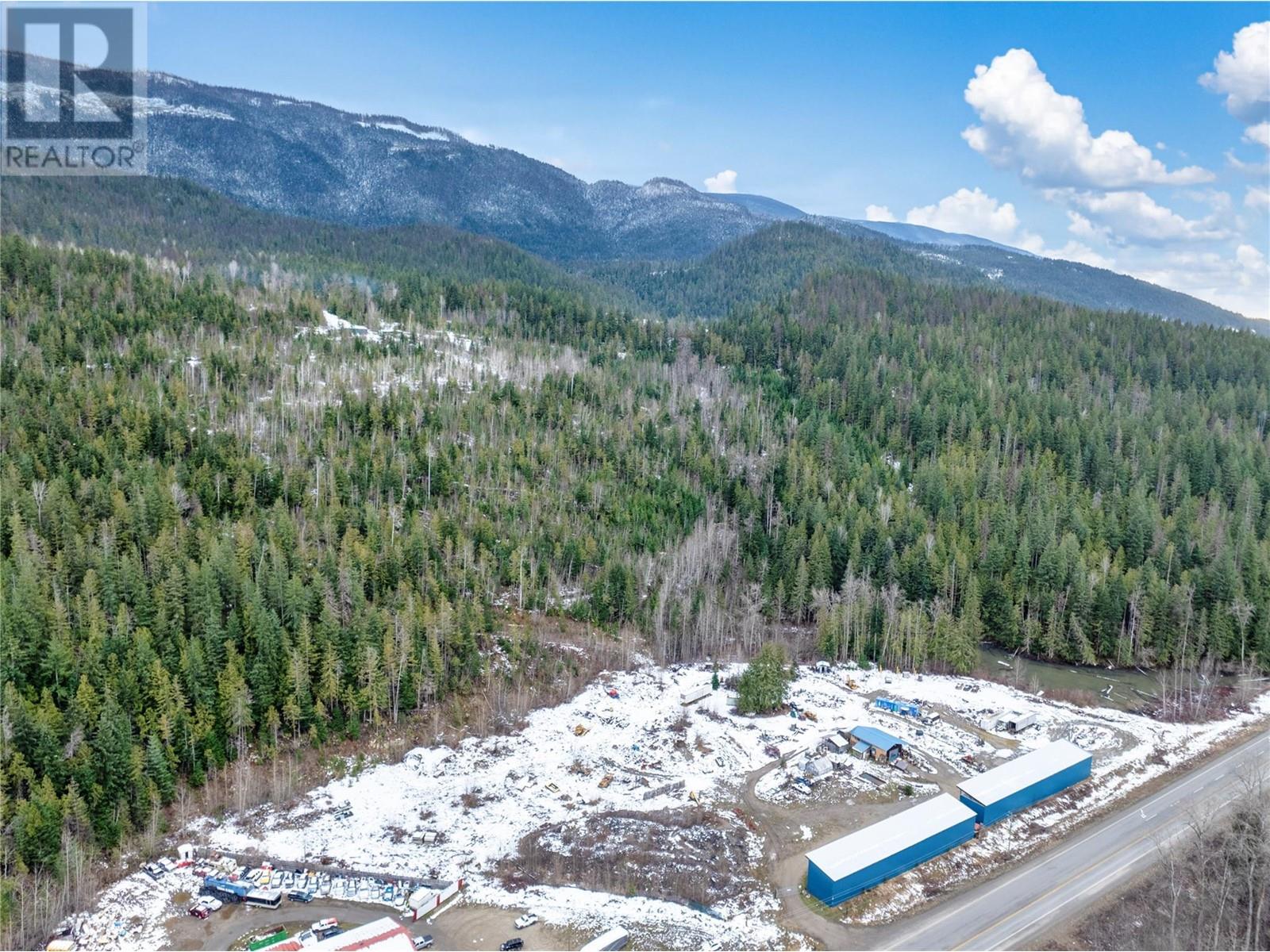 1940 Trans Canada Highway Property Photo 4