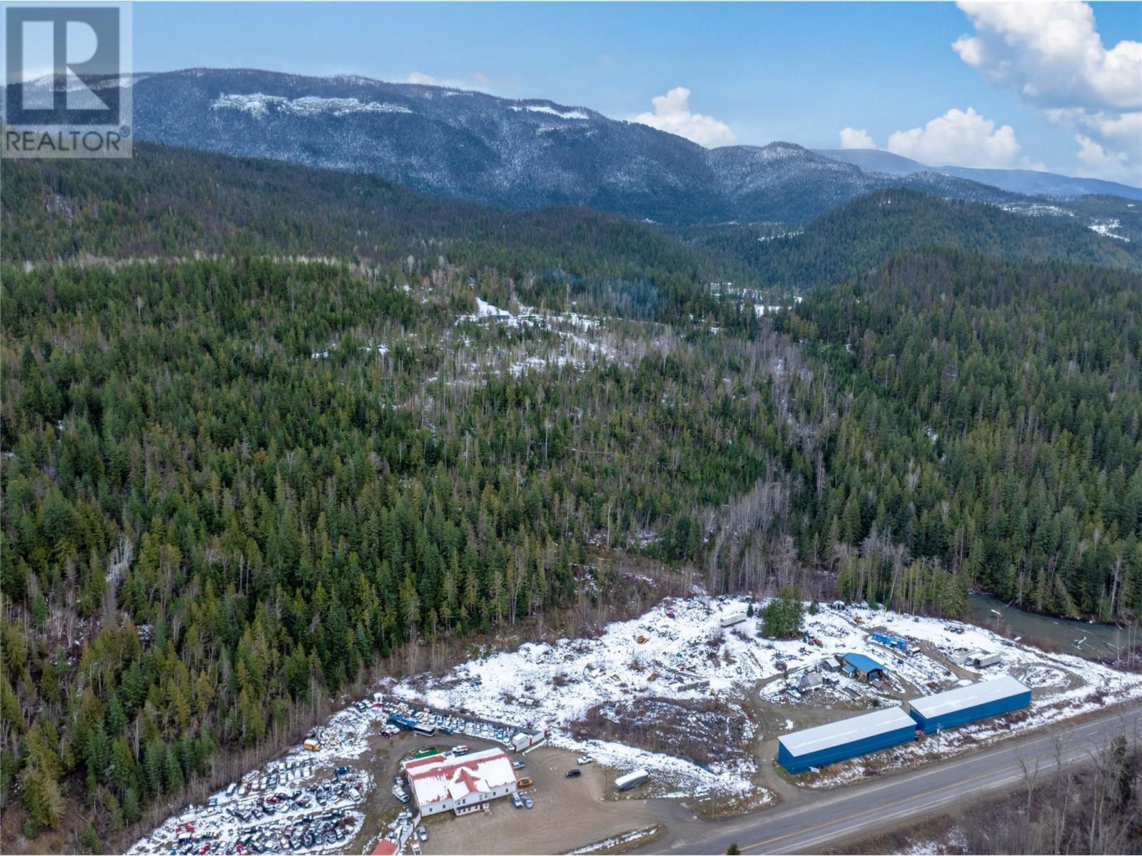 1940 Trans Canada Highway Property Photo 20