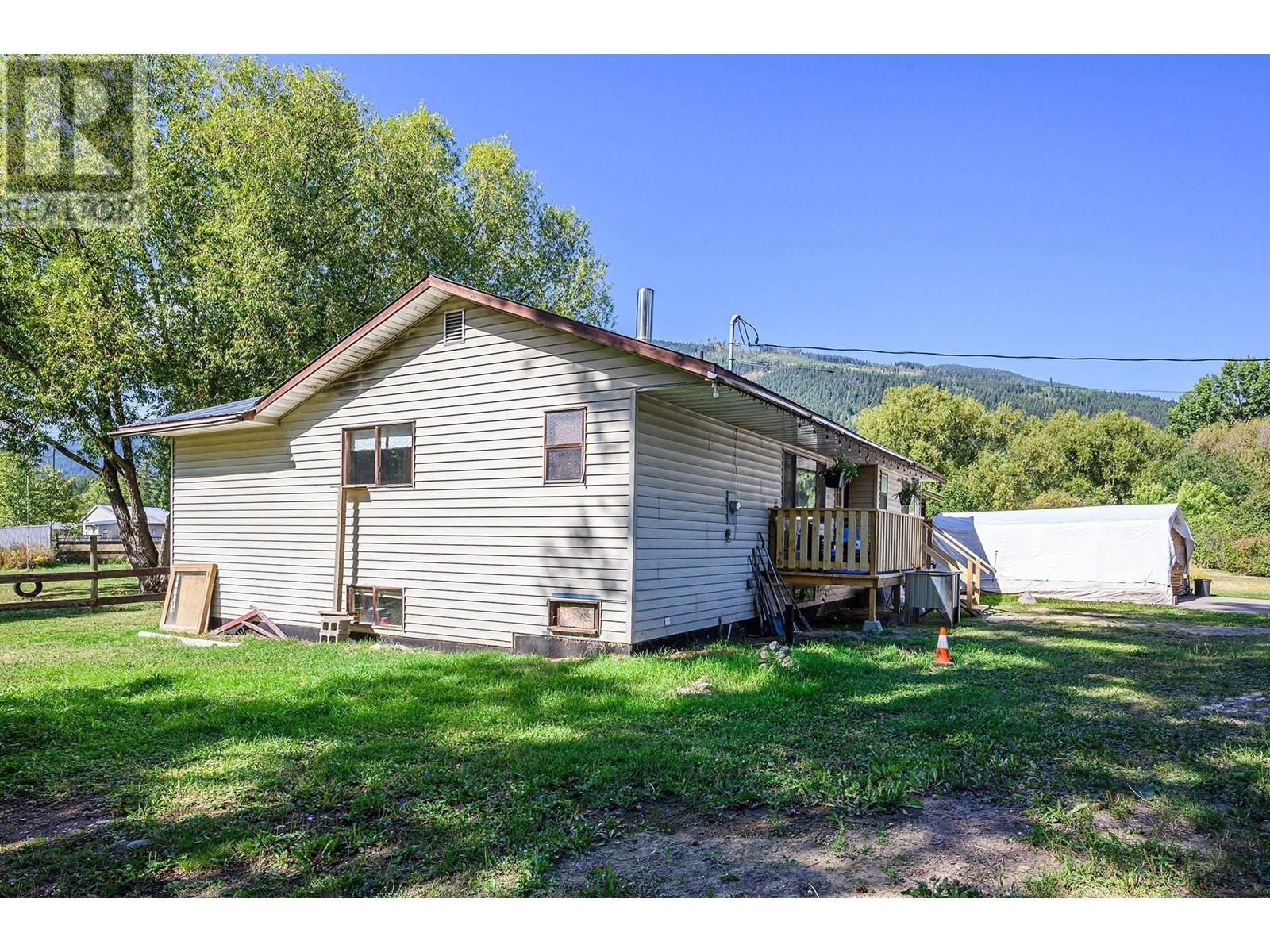 3089 Light Brown Road Property Photo