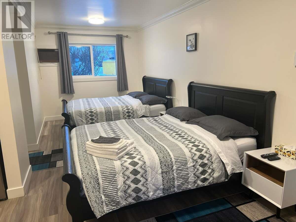 4881 St Mary's Street Property Photo 13