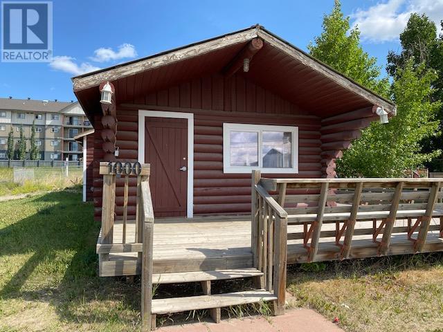 1000 Alaska Avenue Property Photo 2