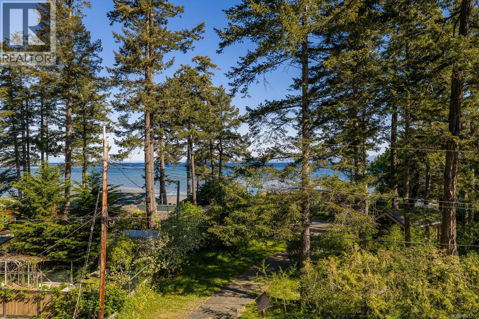 1545 Kye Bay Rd Property Photo 2