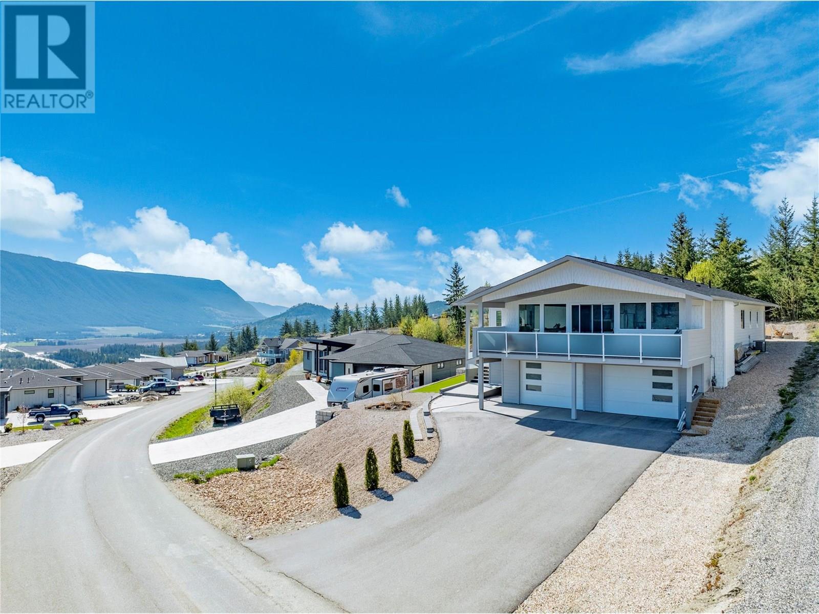 2521 Panoramic Way Property Photo 1