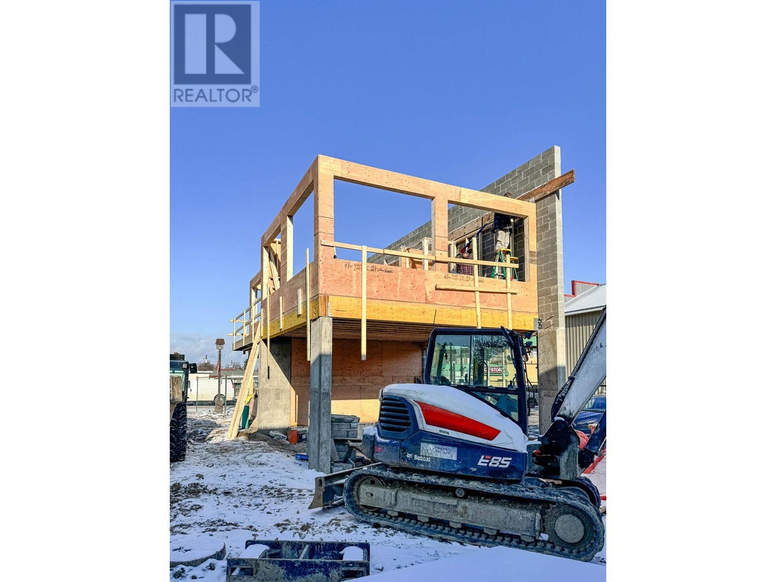 704 Cliff Avenue Property Photo 9