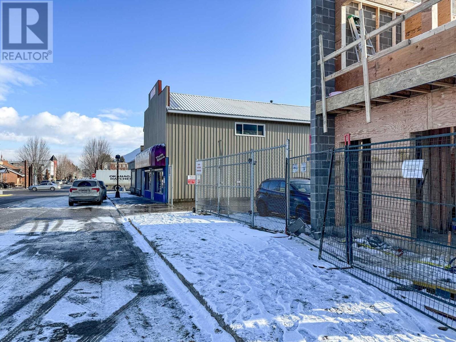 704 Cliff Avenue Property Photo 10