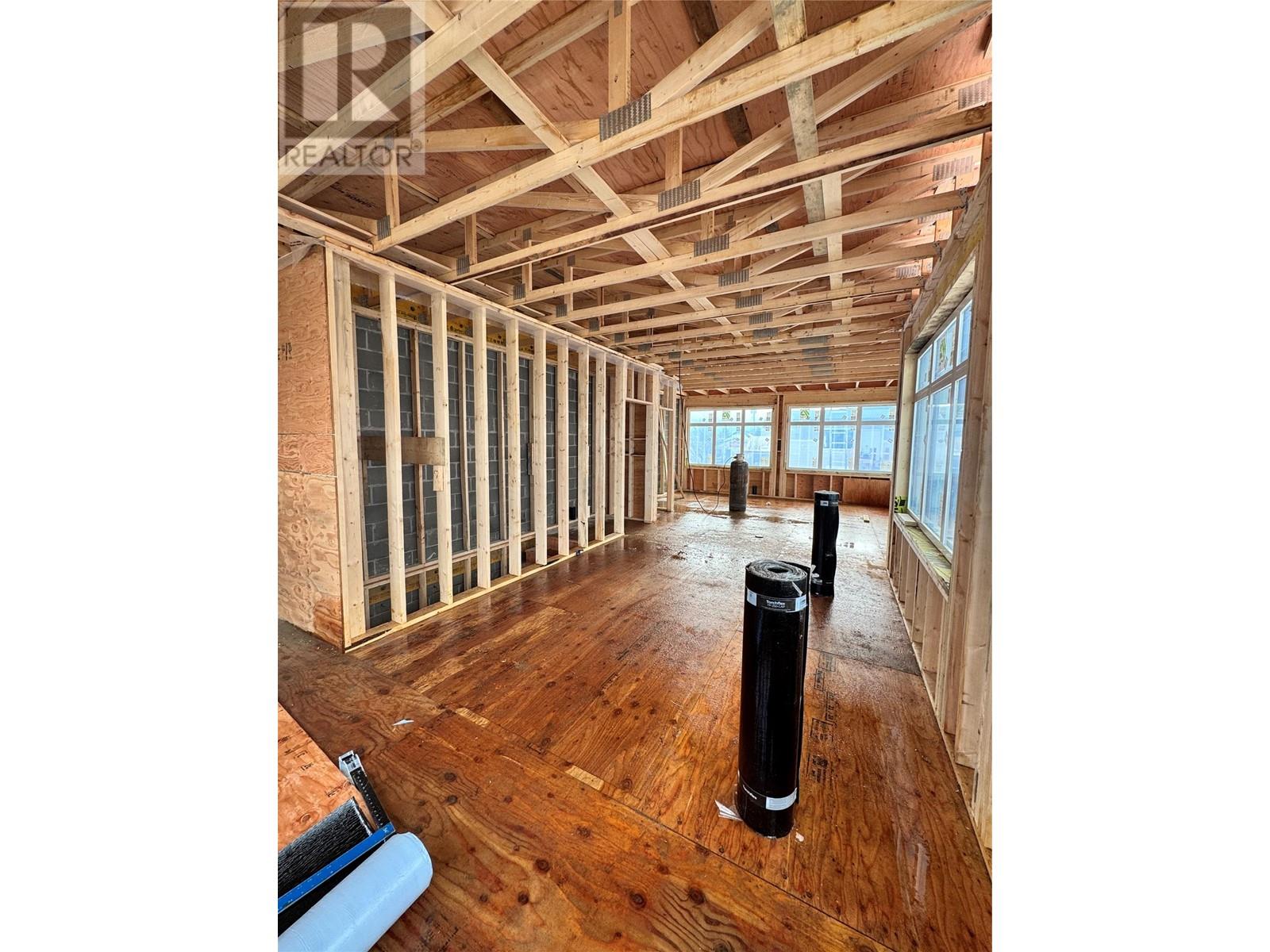 704 Cliff Avenue Property Photo 12