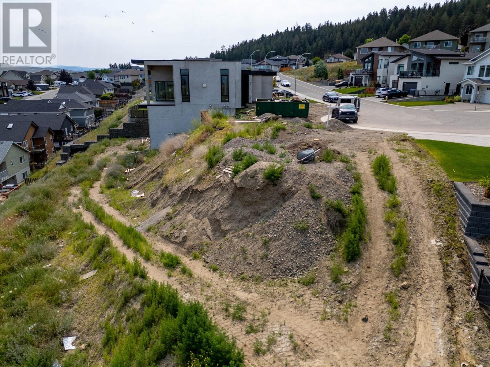 2412 Talbot Place Property Photo 10