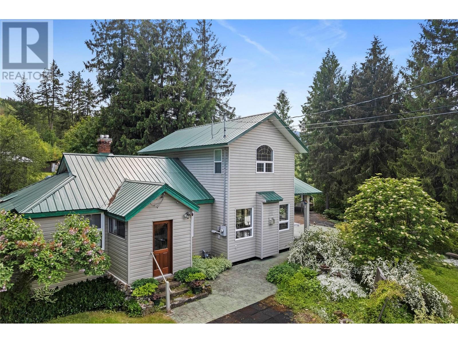 1756 Blind Bay Road Property Photo