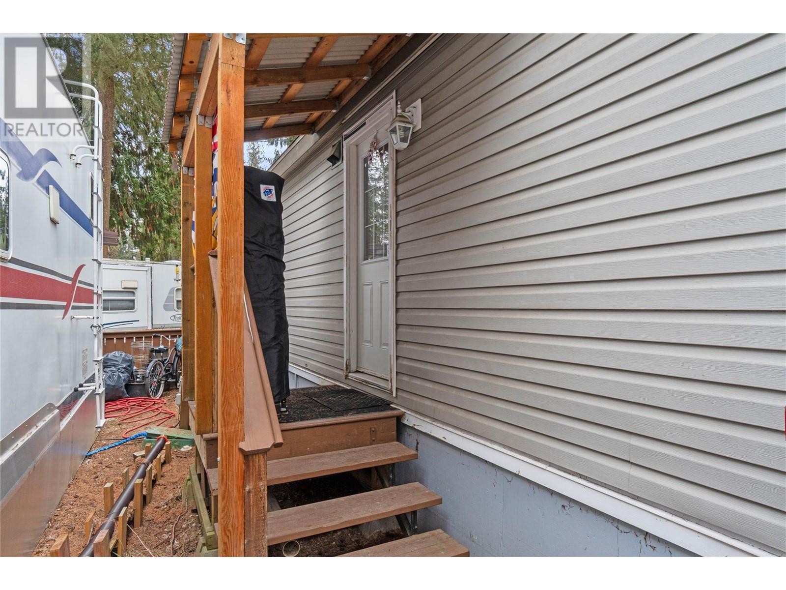 6670 Trans Canada Highway Ne Unit# 113 Property Photo 14