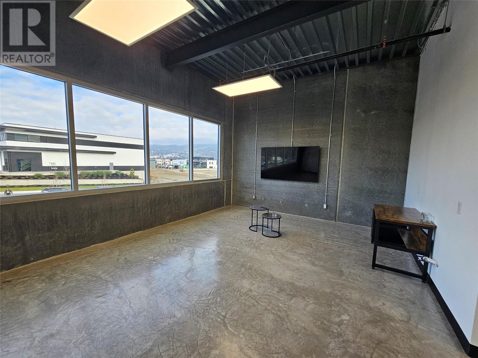 2030 Matrix Crescent Unit# 1 Property Photo 40