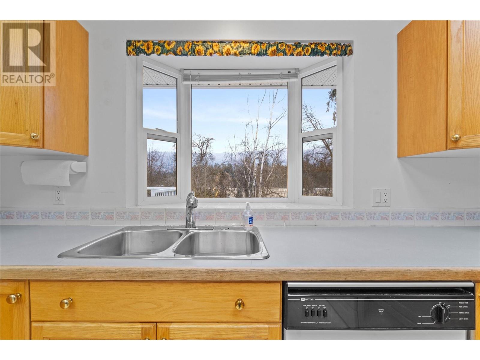 3170 Fraser Road Property Photo 28