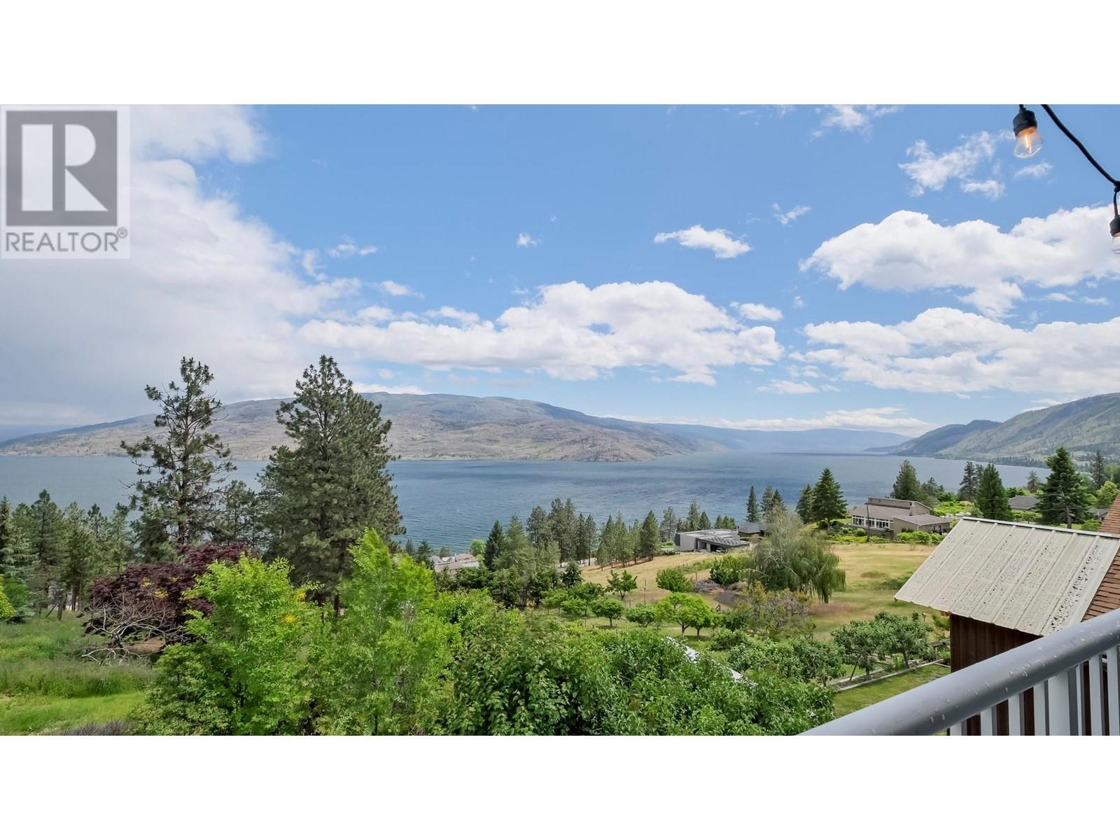 6471 Vernon Avenue Property Photo 8