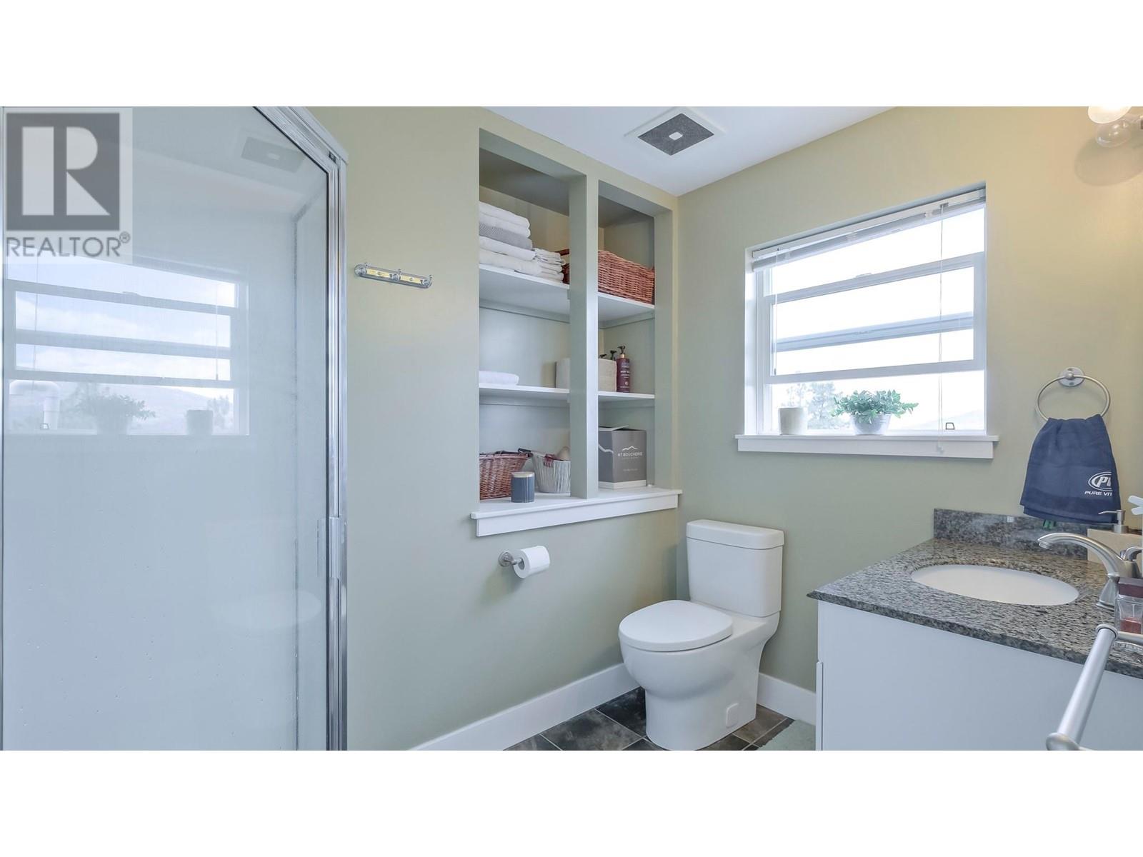 6471 Vernon Avenue Property Photo 16