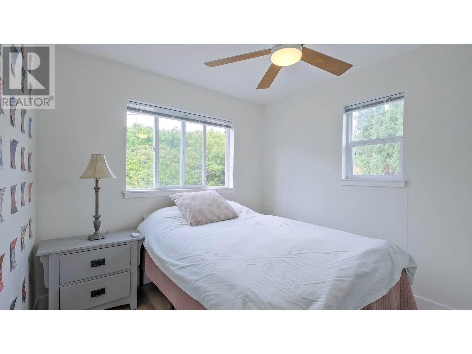 6471 Vernon Avenue Property Photo 21