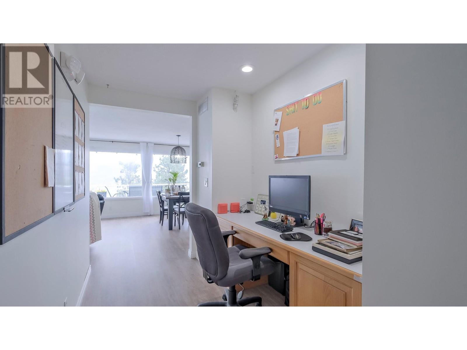 6471 Vernon Avenue Property Photo 26