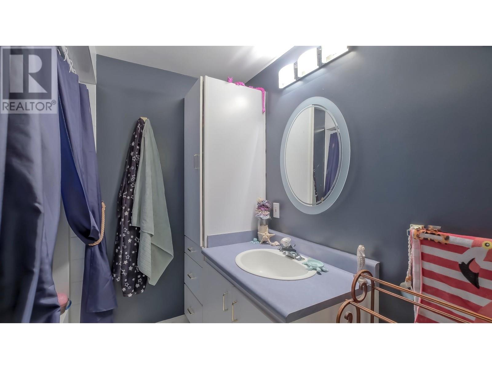 6471 Vernon Avenue Property Photo 47
