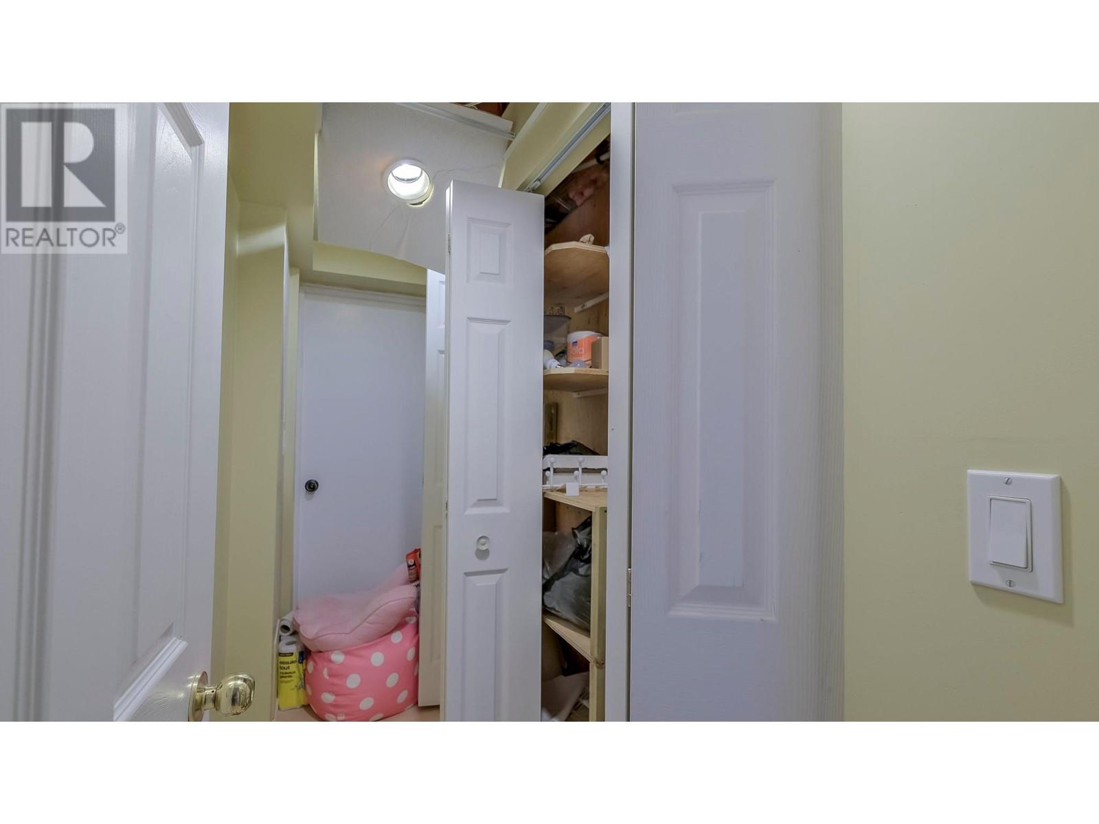 6471 Vernon Avenue Property Photo 48