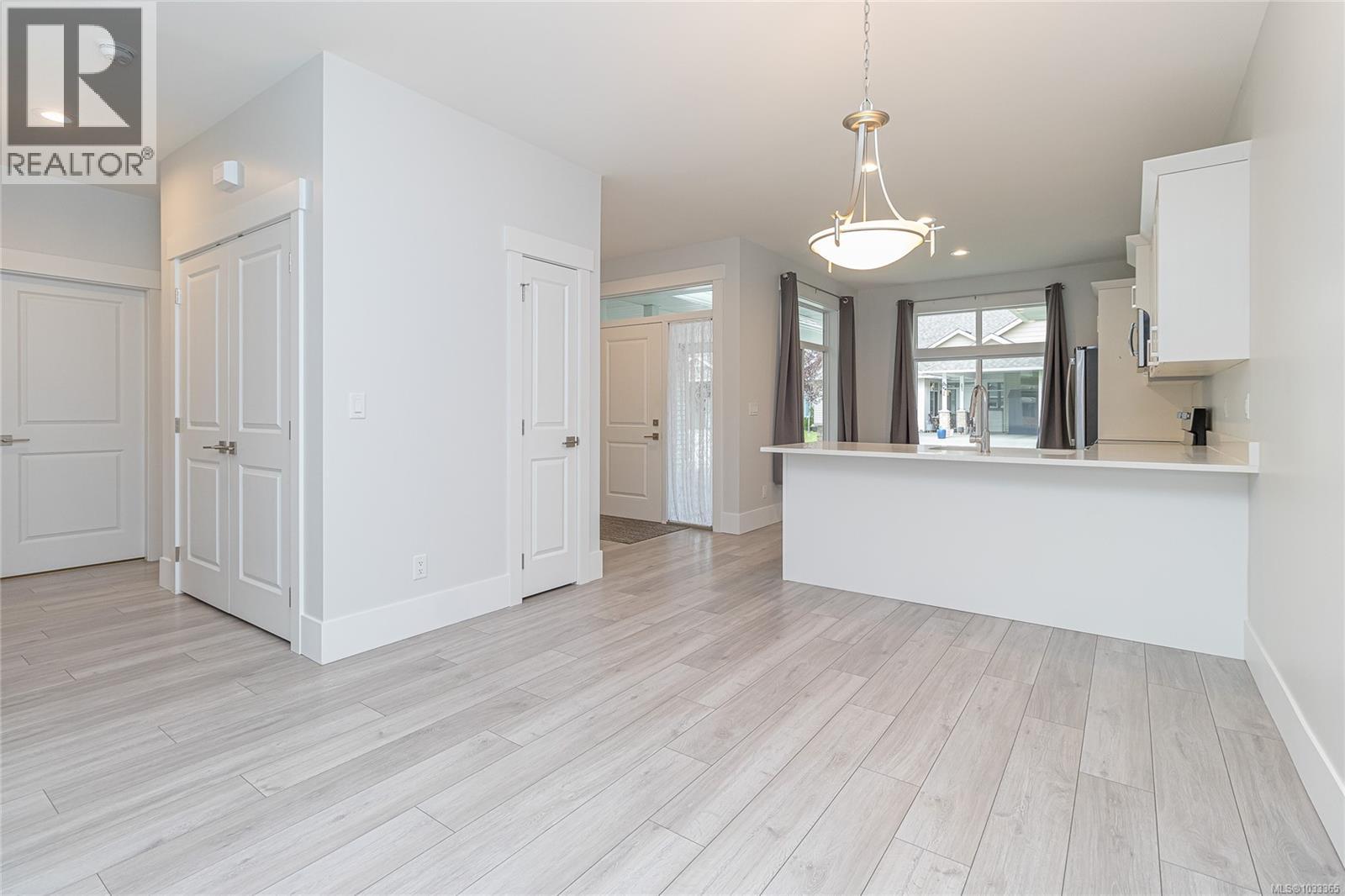 33 300 Grosskleg Way Property Photo 10
