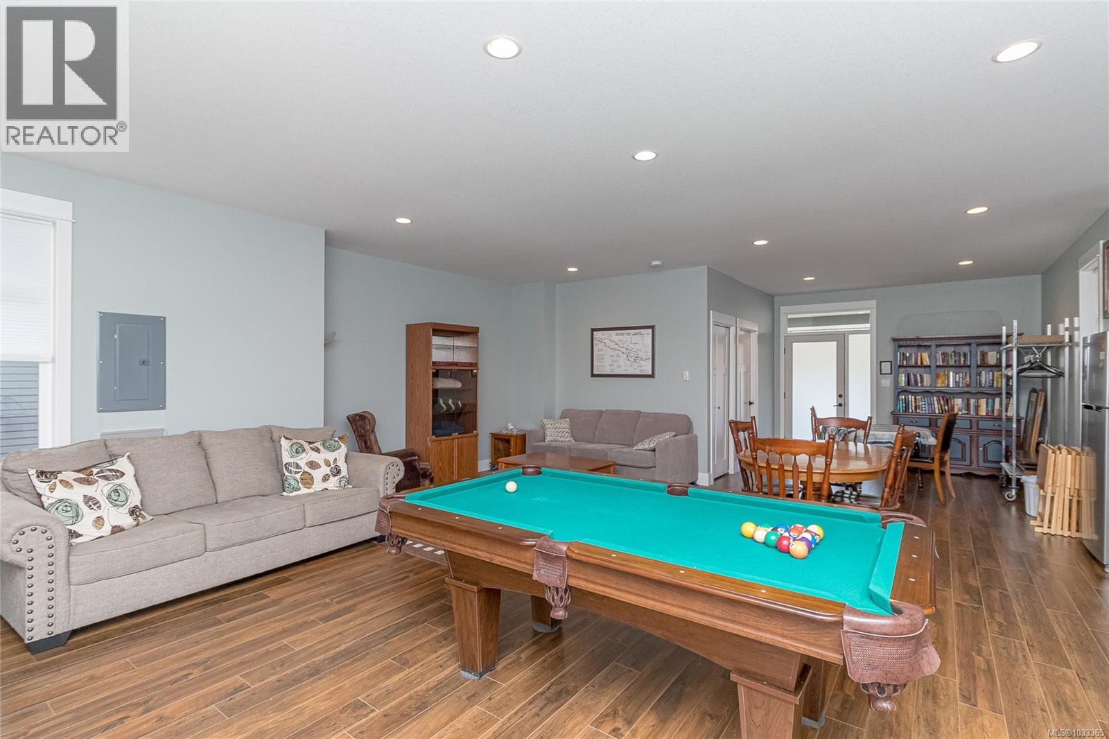 33 300 Grosskleg Way Property Photo 33